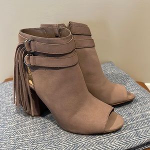 Vince Camuto booties size 9.5